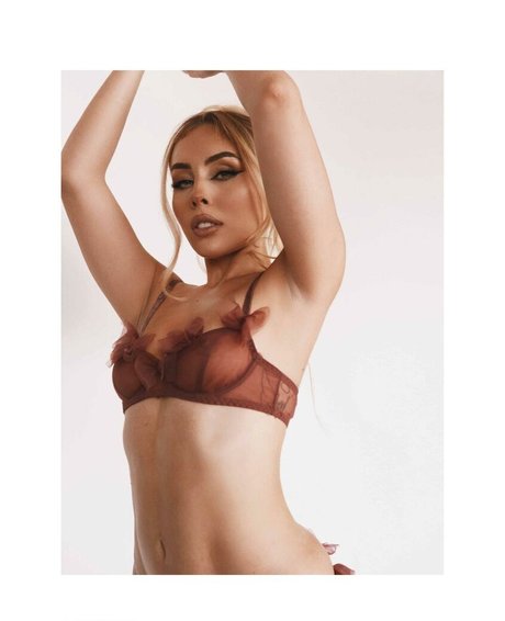 Maya Mazor exclusive pornstar pictures