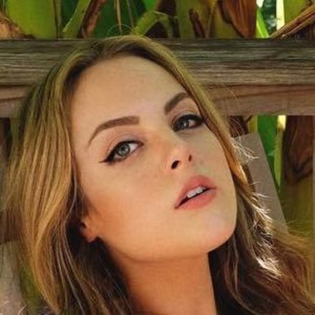 Elizabeth Gillies pornstar sex images