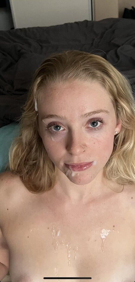 Sevilla Leuteneker naked model photo