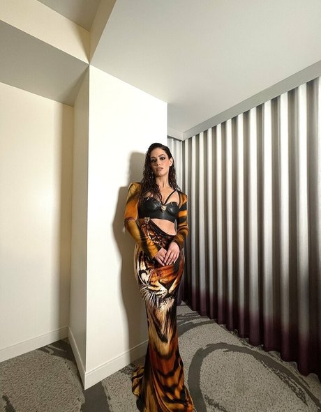 LuluLuvely model hd gallery