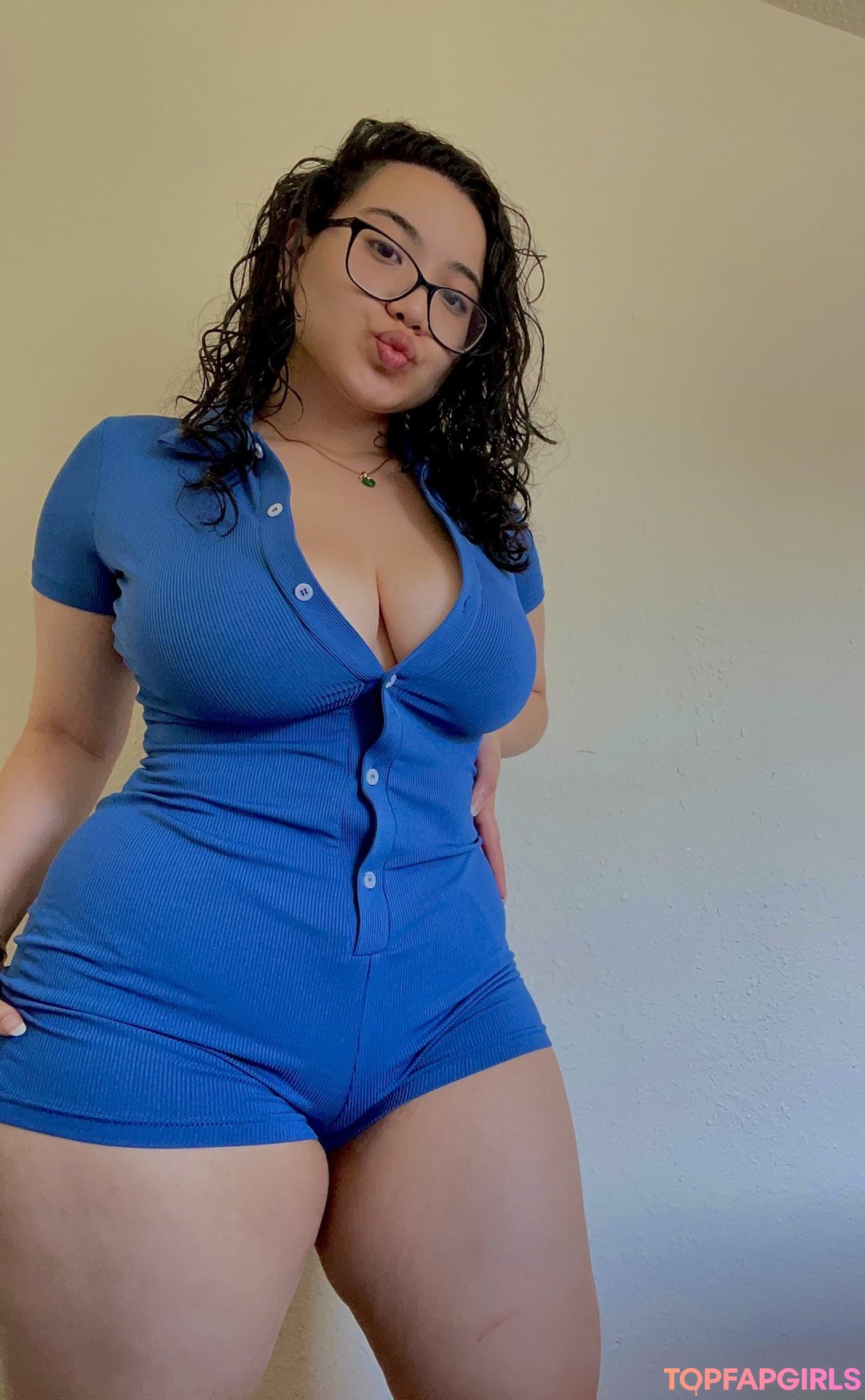 iokalissa exclusive actress pictures