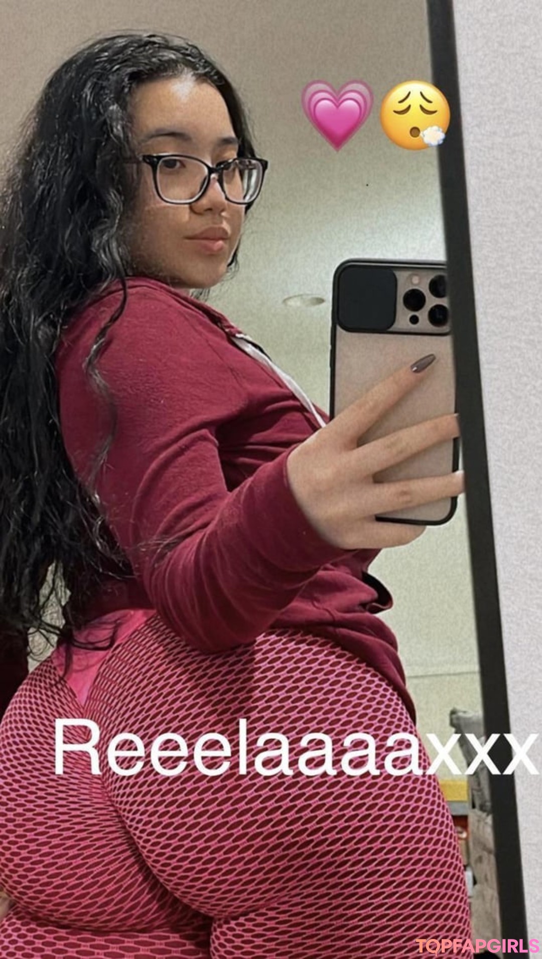 iokalissa porn model photo