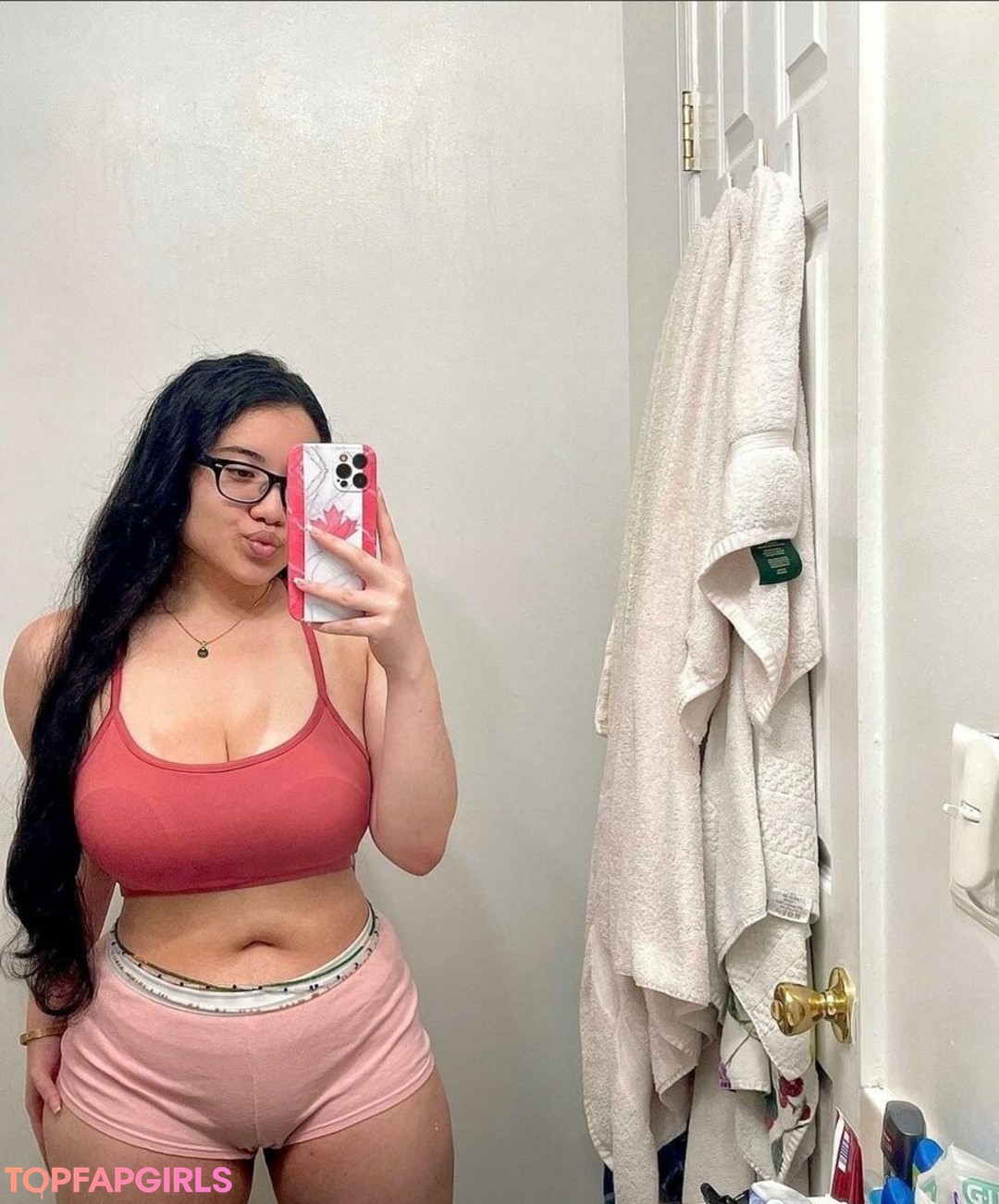 iokalissa exclusive star pictures