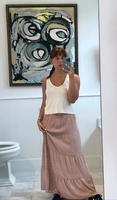 Salah Jeffries erotic model img