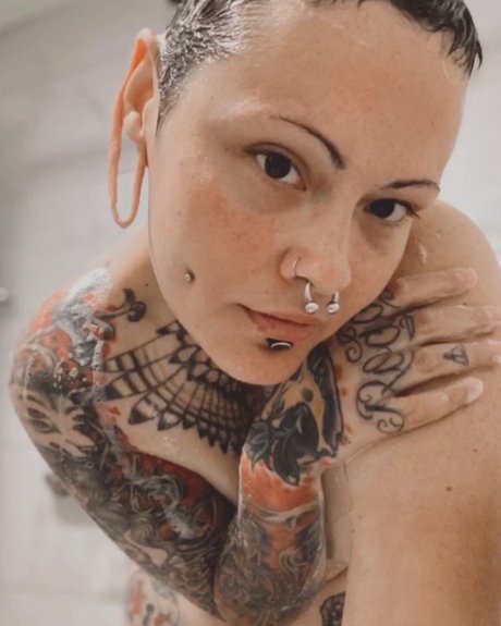 Olivia Wolfe_ model xxx pictures