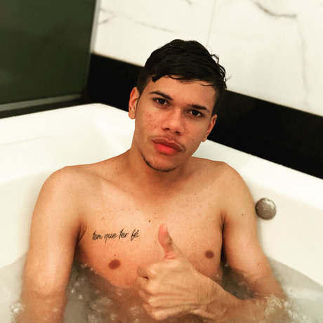 DOTADO GOI NIA xxx model pic