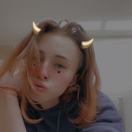 Queen Niccy naked star img