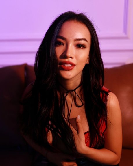 Rosie Tr pornstar erotic galleries