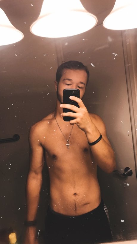 PassingThrough hot star images