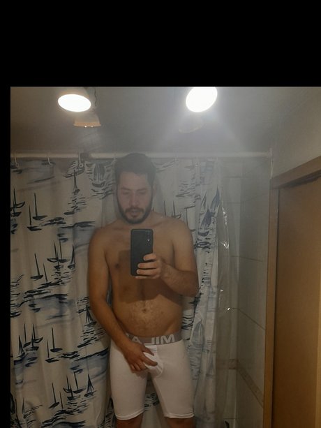 Daniel Pacheco model top picture