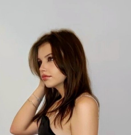 Valerya Evgorov perfect model pictures