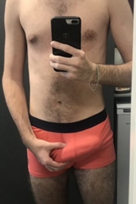 Hung Arab_ model xxx picture