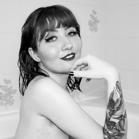 F cked Up model perfect pic