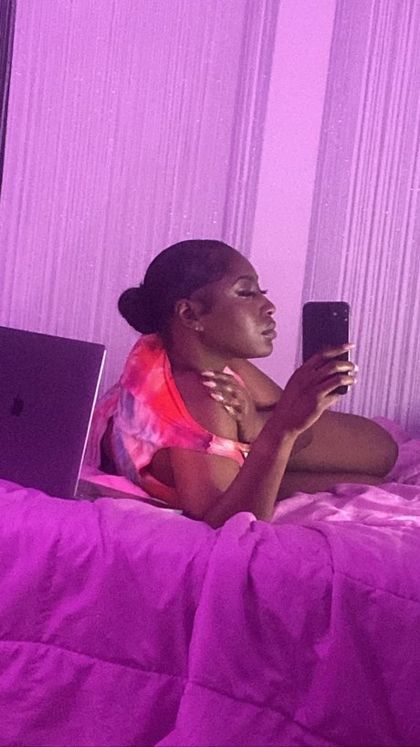 Prettychawq top star picture