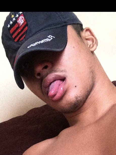 pauulinho nudes star img