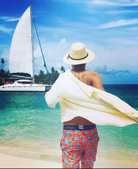 Julio Possos star hot galleries