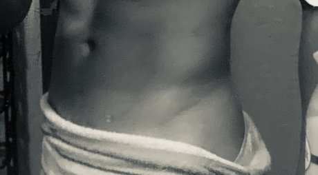 POppEr babe free actress image