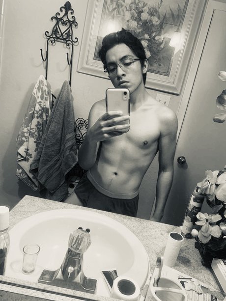 POppEr babe perfect star image