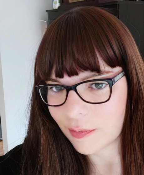 Playfull kath model high quality pics