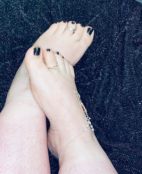 PixiePediPaws pornstar exclusive pictures