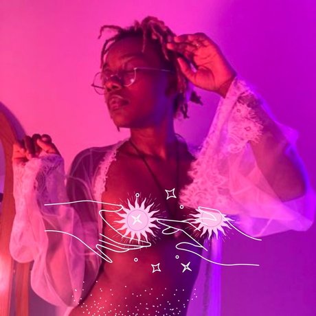 pinksungodx model naked photos