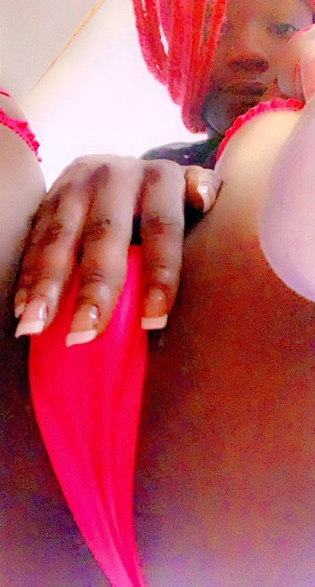 Pink poochie_ sexy model galleries