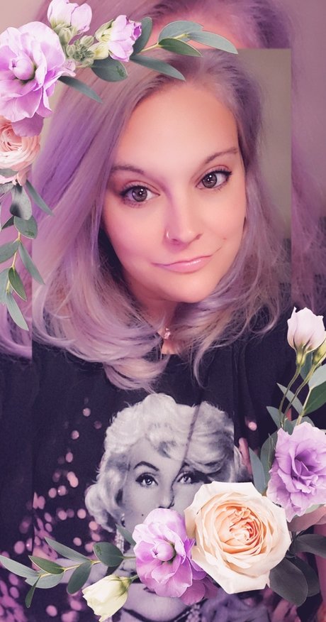 Bridezilla Ashley star top photo