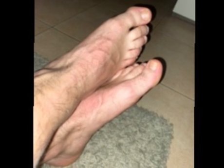 PiediniBruttiniPelosini porn star gallery