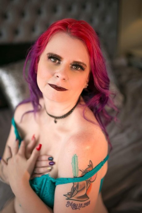 PH03N1X B3AUTY pornstar beautiful photos