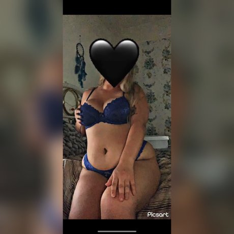 BJ Queeny model pics