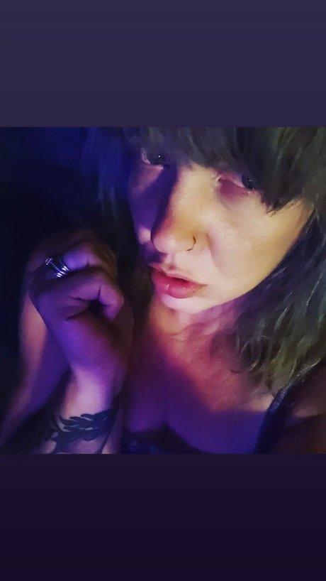 Queen Spida model nudes archive