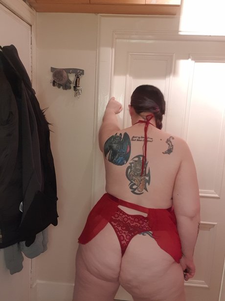 Queen Quinn naked star picture