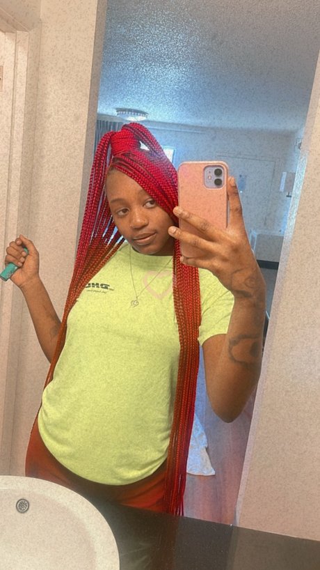 Quashaayy18 naked pornstar pictures