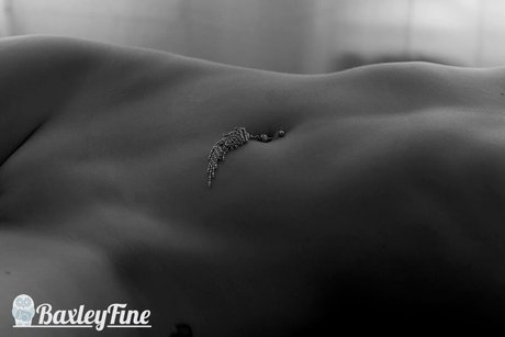 Dr Barnes Prosecco Beth_ naked pornstar picture