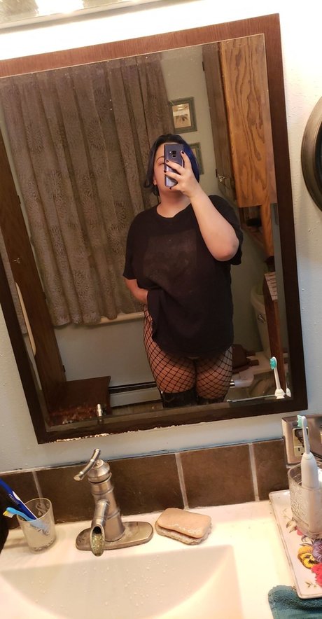 Lily Anya hd pornstar gallery