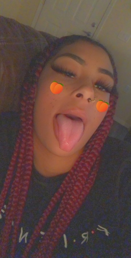 Sexyyella star art img