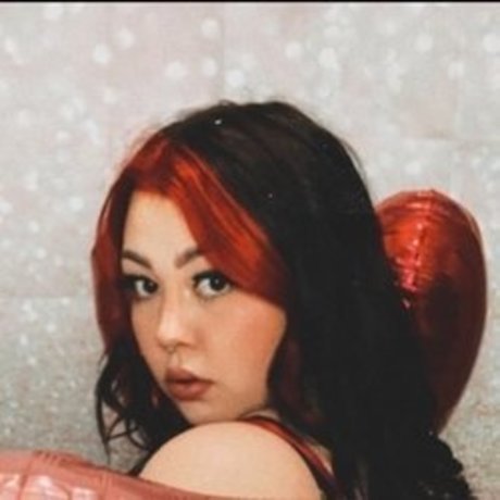 Remi Raven model nude img