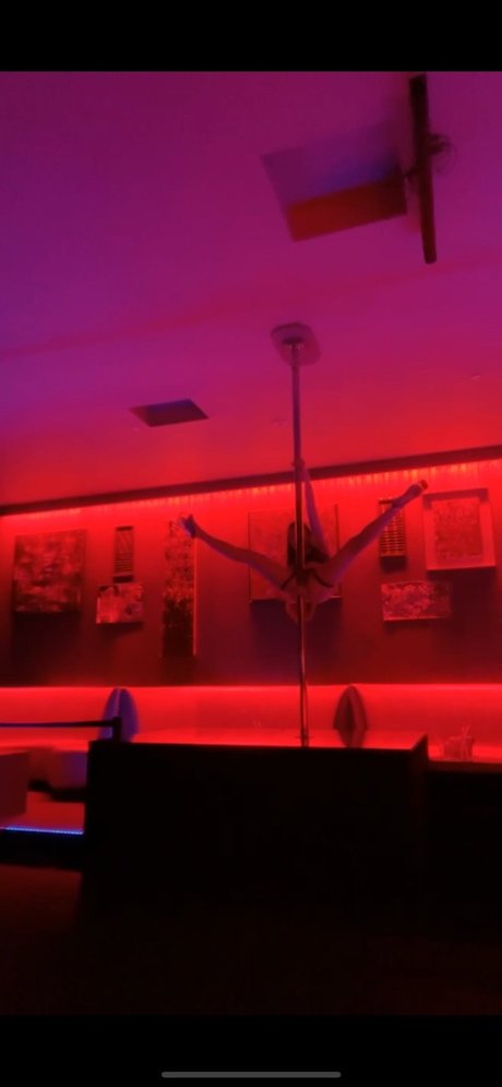 Remie model nudes pic