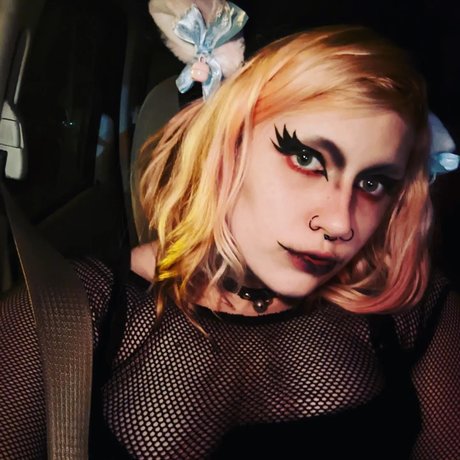 Ray of Cum best model image