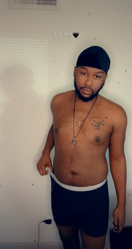 raw freak erotic star img