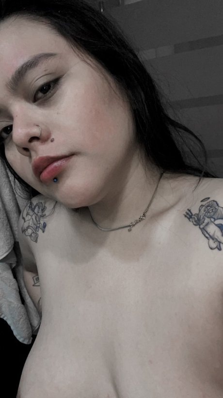 Ravenna art model photos