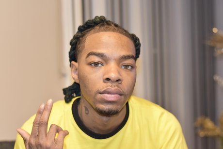 Famous Twin actress photos