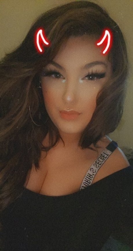 Emma Rain beautiful actress photo