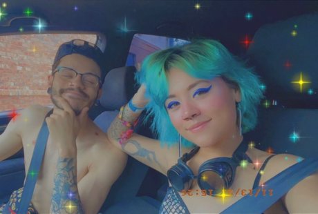 Raffi N Aly exclusive model pic