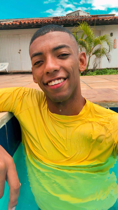 Rafael Almeida star sexy image