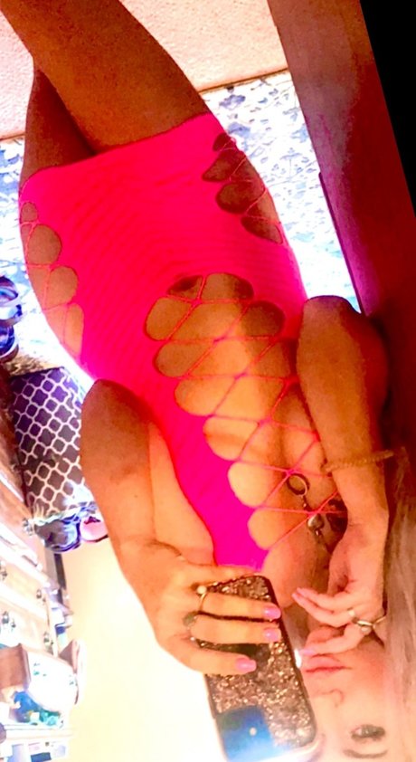 _Maria Jules_ star free pictures