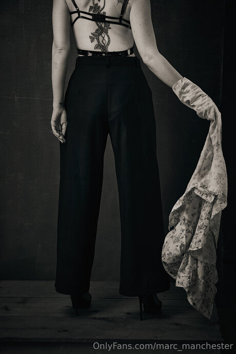 Marc Manchester naked actress pictures