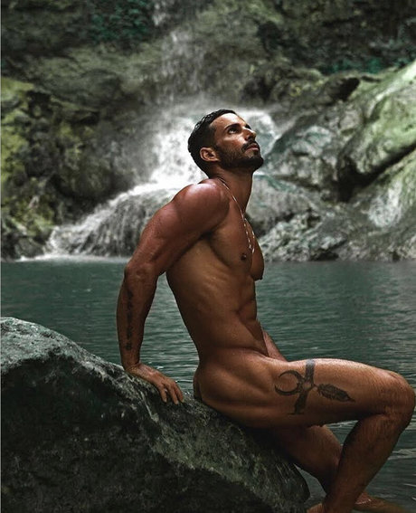 Maorluz free account xxx actress pictures