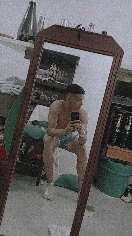 Fernando Manriquez naked star pics