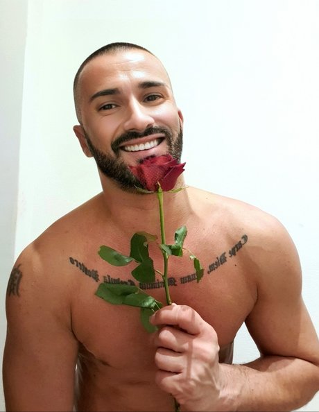 Manolo model nice image